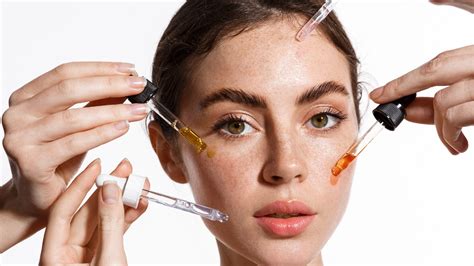 Facial Skincare Serums & Treatments 